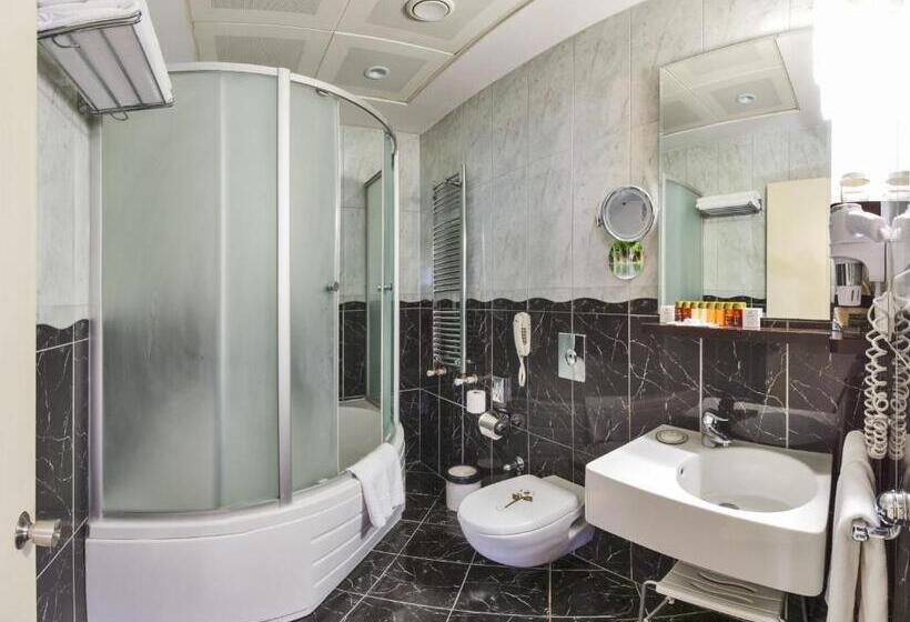 Deluxe Room Sea View, The Hotel Beyaz Saray & Spa   Special Category