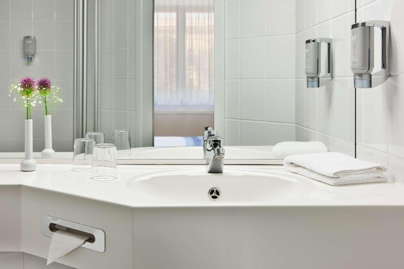 Premium Room, Boss