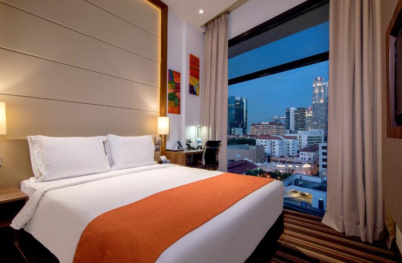 Standard Triple Room, Boss