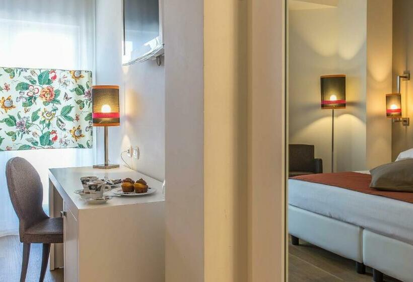Standard Room, Caravel