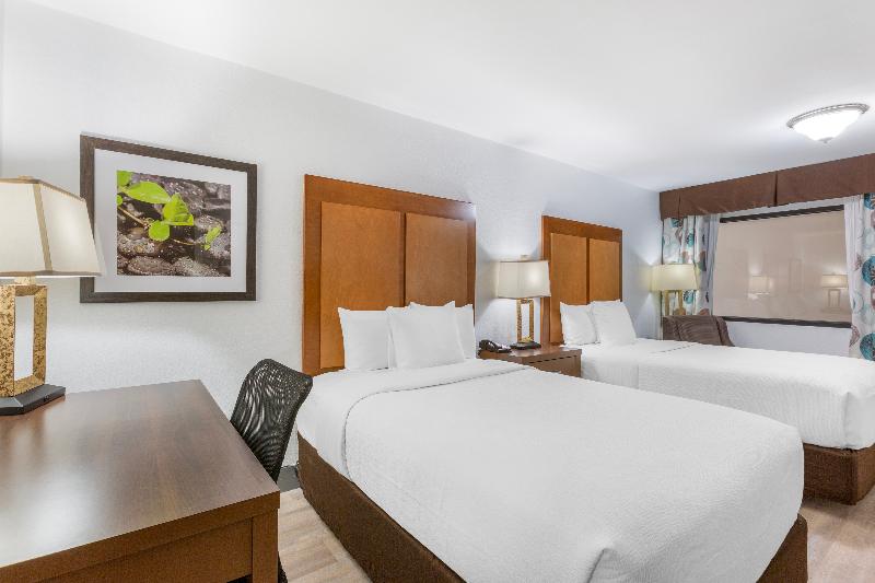 Standard Triple Room, Rede Andrade Cwb