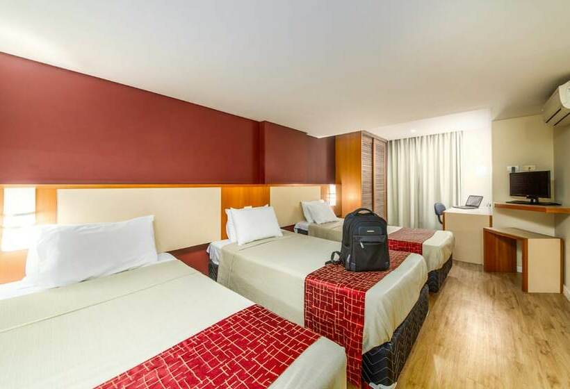 Standard Triple Room, Rede Andrade Cwb