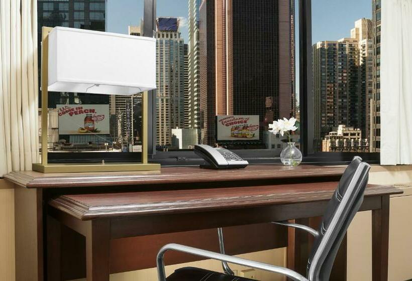Standard Room 2 Double Beds, The Manhattan at Times Square