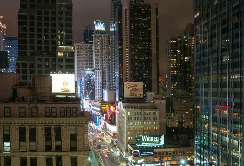 Standard Room King Size Bed, The Manhattan at Times Square