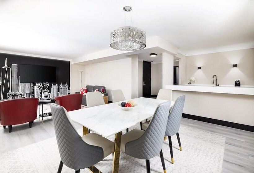Suite, The Manhattan at Times Square