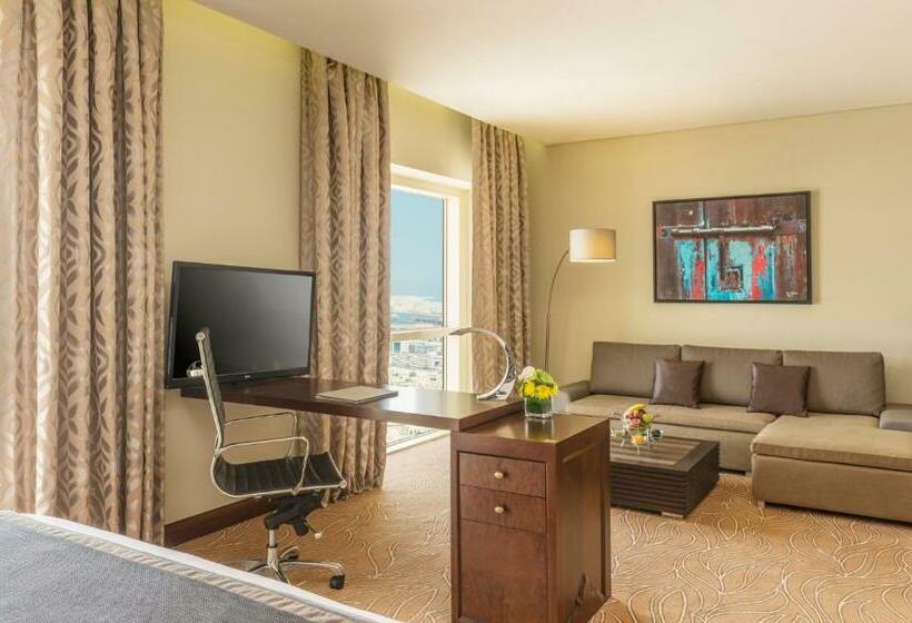 Deluxe Suite, The Tower Plaza Hotel Dubai