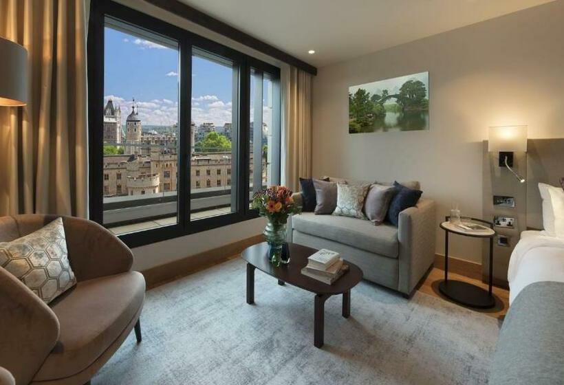 Superior Studio, Tower Suites By Blue Orchid