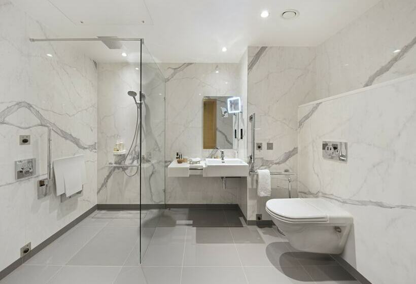 Superior Studio, Tower Suites By Blue Orchid