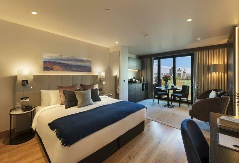 Executive Studio, Tower Suites By Blue Orchid