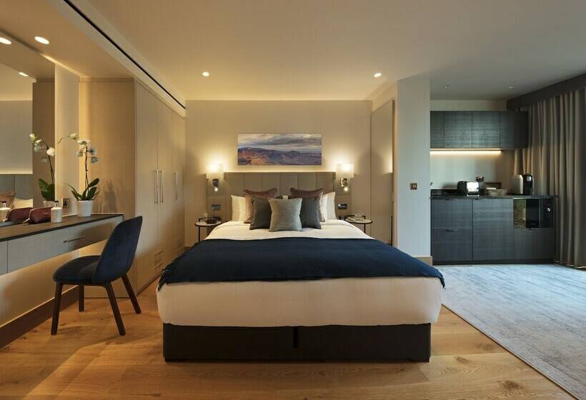 Executive Studio, Tower Suites By Blue Orchid