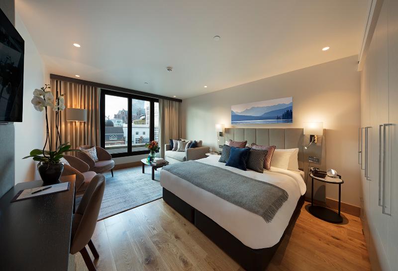 Superior Studio, Tower Suites By Blue Orchid