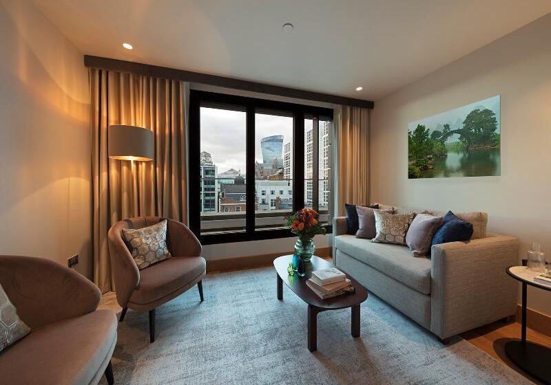 Superior Studio, Tower Suites By Blue Orchid