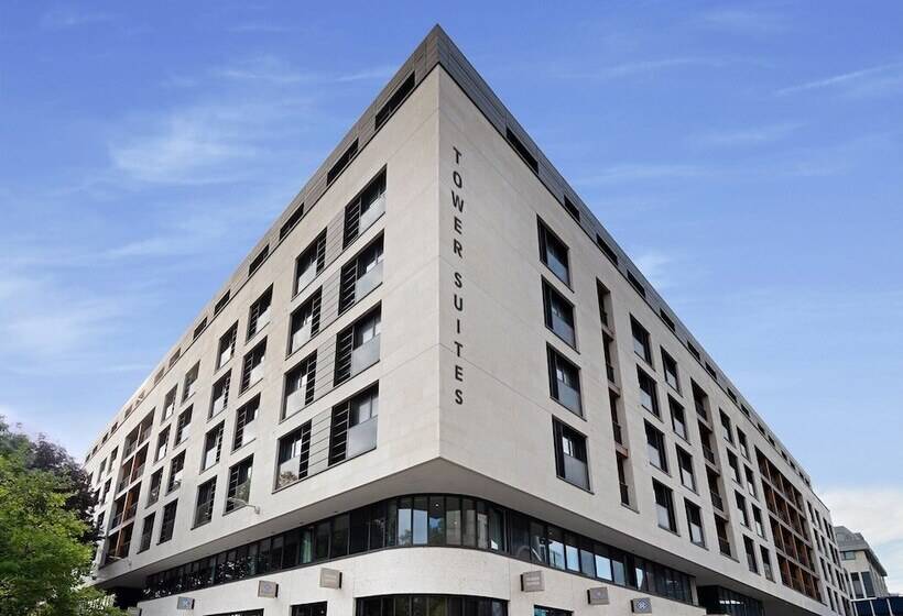 Executive Studio, Tower Suites By Blue Orchid