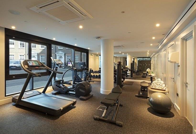 Executive Studio, Tower Suites By Blue Orchid