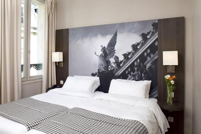 Standard Room, Victoria