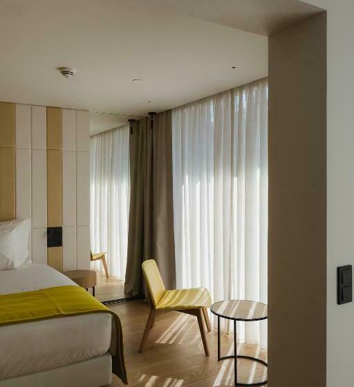 Family Suite, Lumen Hotel & The Lisbon Light Show