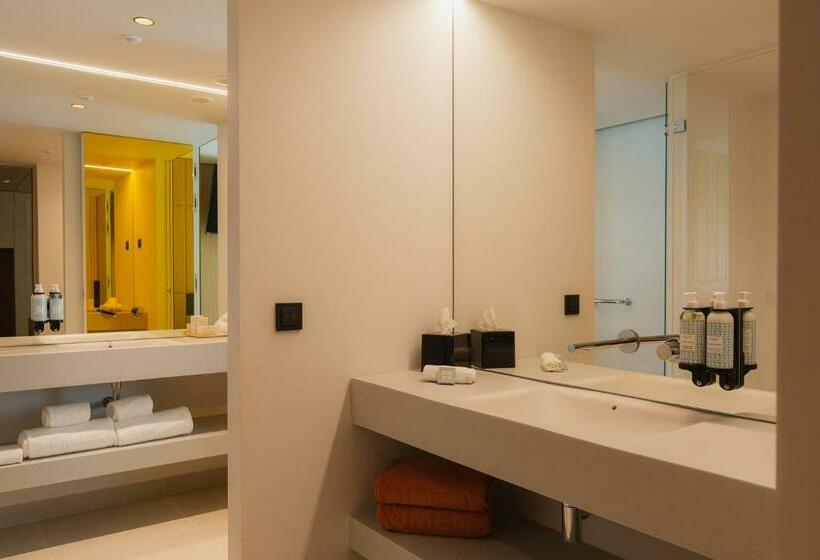 Family Suite, Lumen Hotel & The Lisbon Light Show