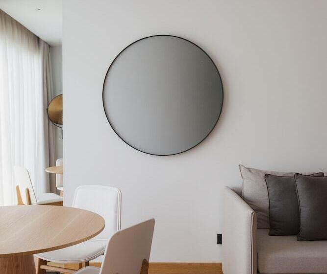 Premium Suite, Lumen Hotel & The Lisbon Light Show