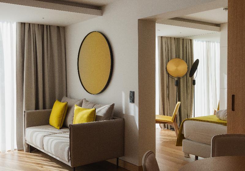 Executive Suite, Lumen Hotel & The Lisbon Light Show