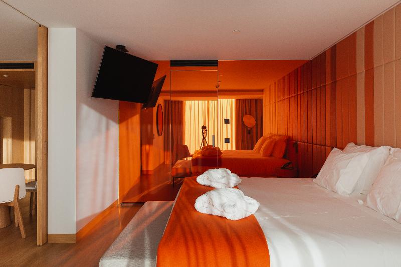 Executive Suite, Lumen Hotel & The Lisbon Light Show