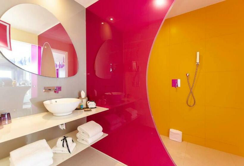 Standard Room Sea View, Temptation Cancun Resort  All Inclusive  Adults Only