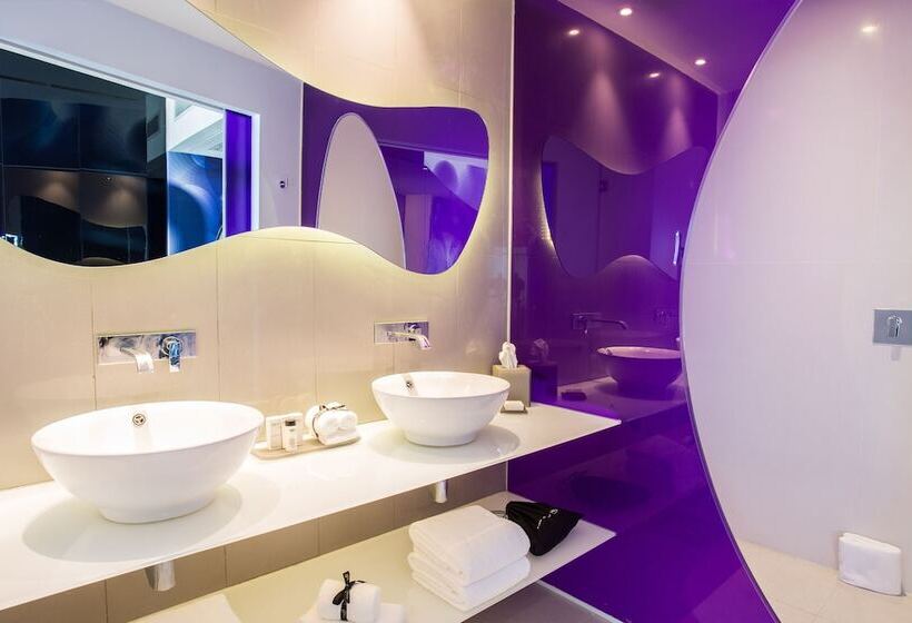 Standard Room Sea View, Temptation Cancun Resort  All Inclusive  Adults Only